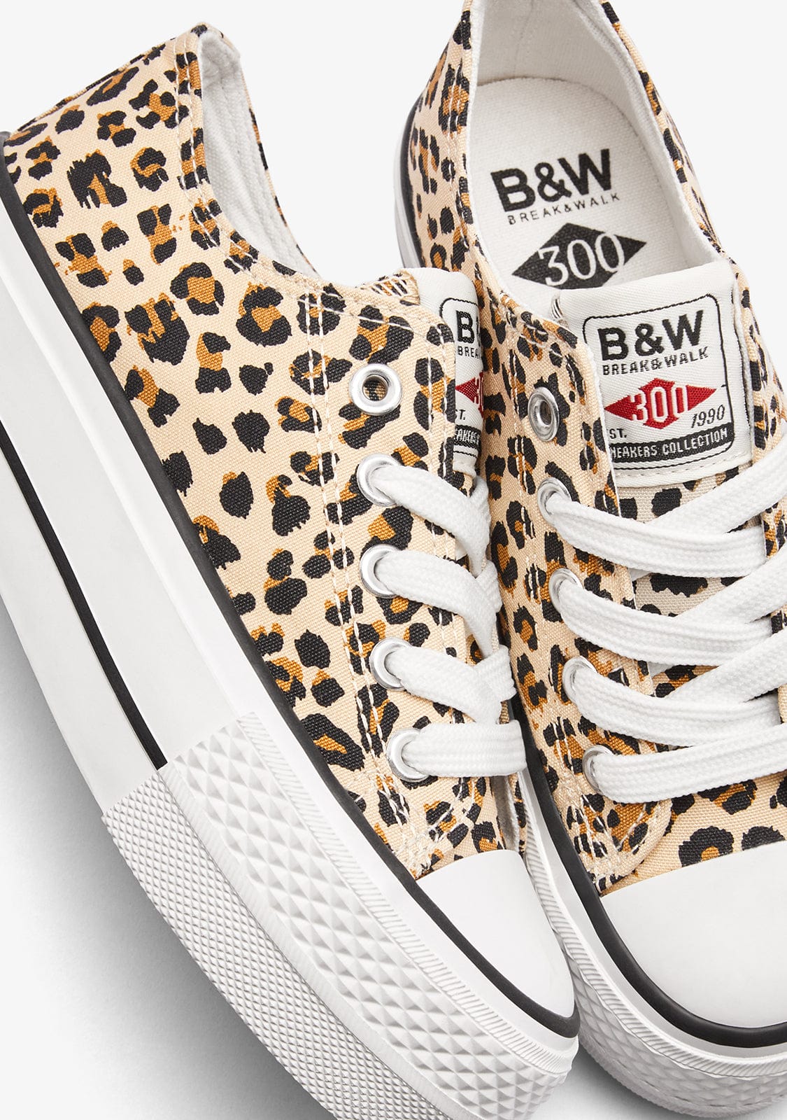 Leo Basic Low Sneakers - Image 3
