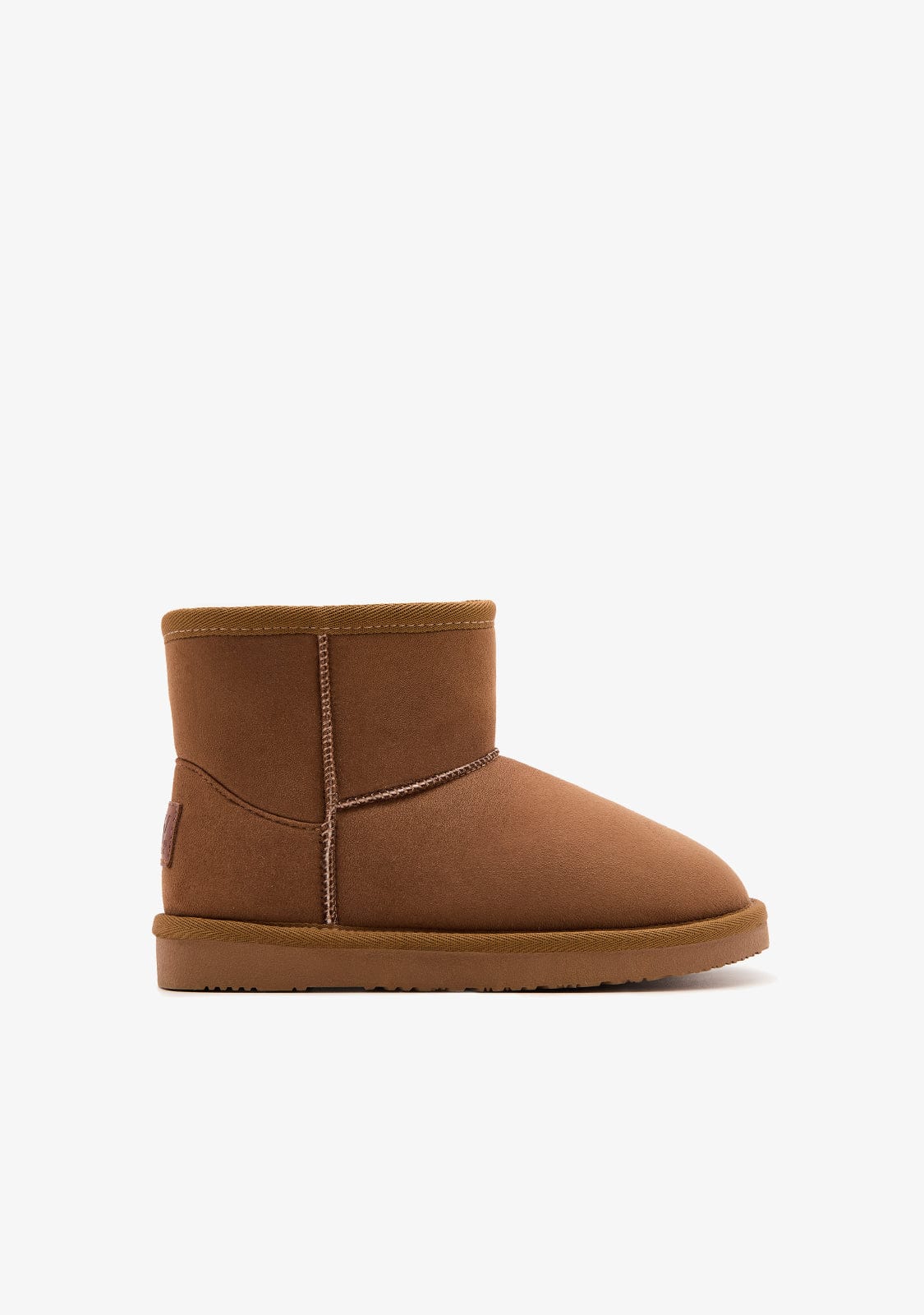 Tan Low Australian Boots B&W