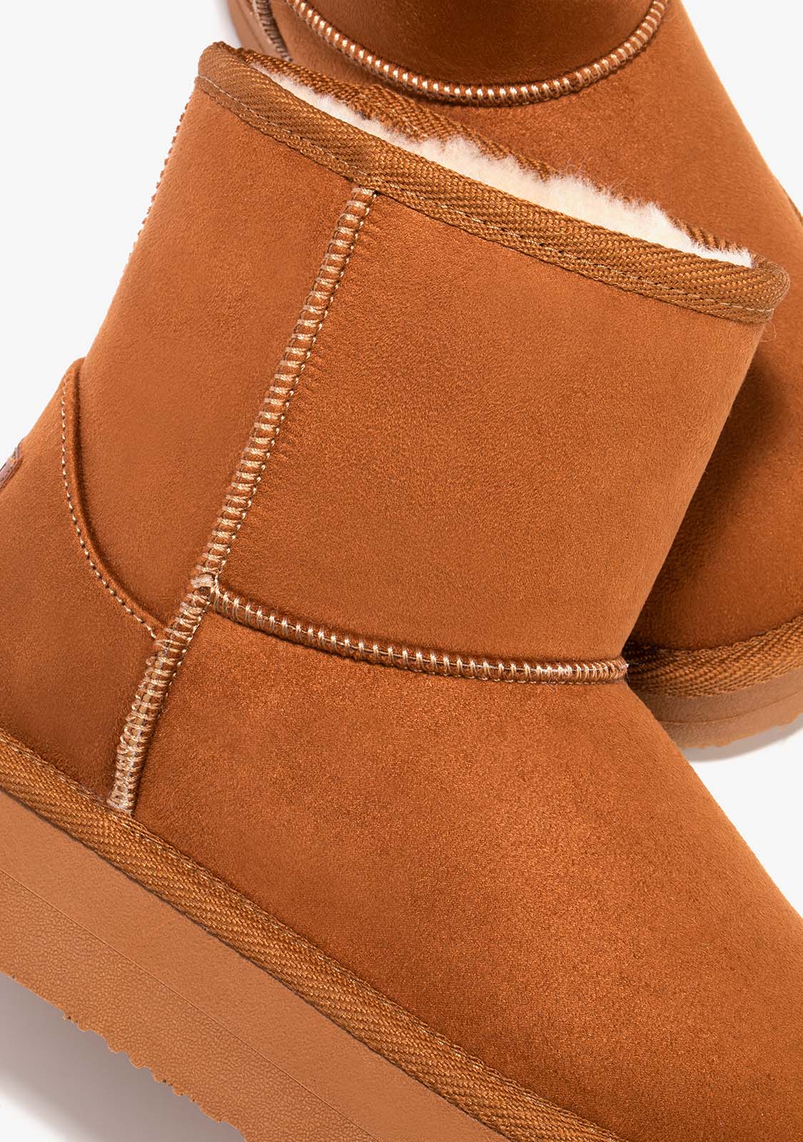 Tan Australian Boots Water Repellent B&W - Image 3