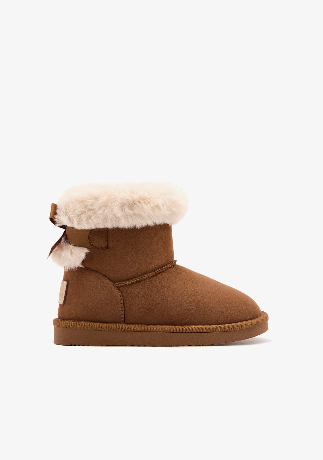 Tan Bow Fur Australian Boots Water Repellent B&W