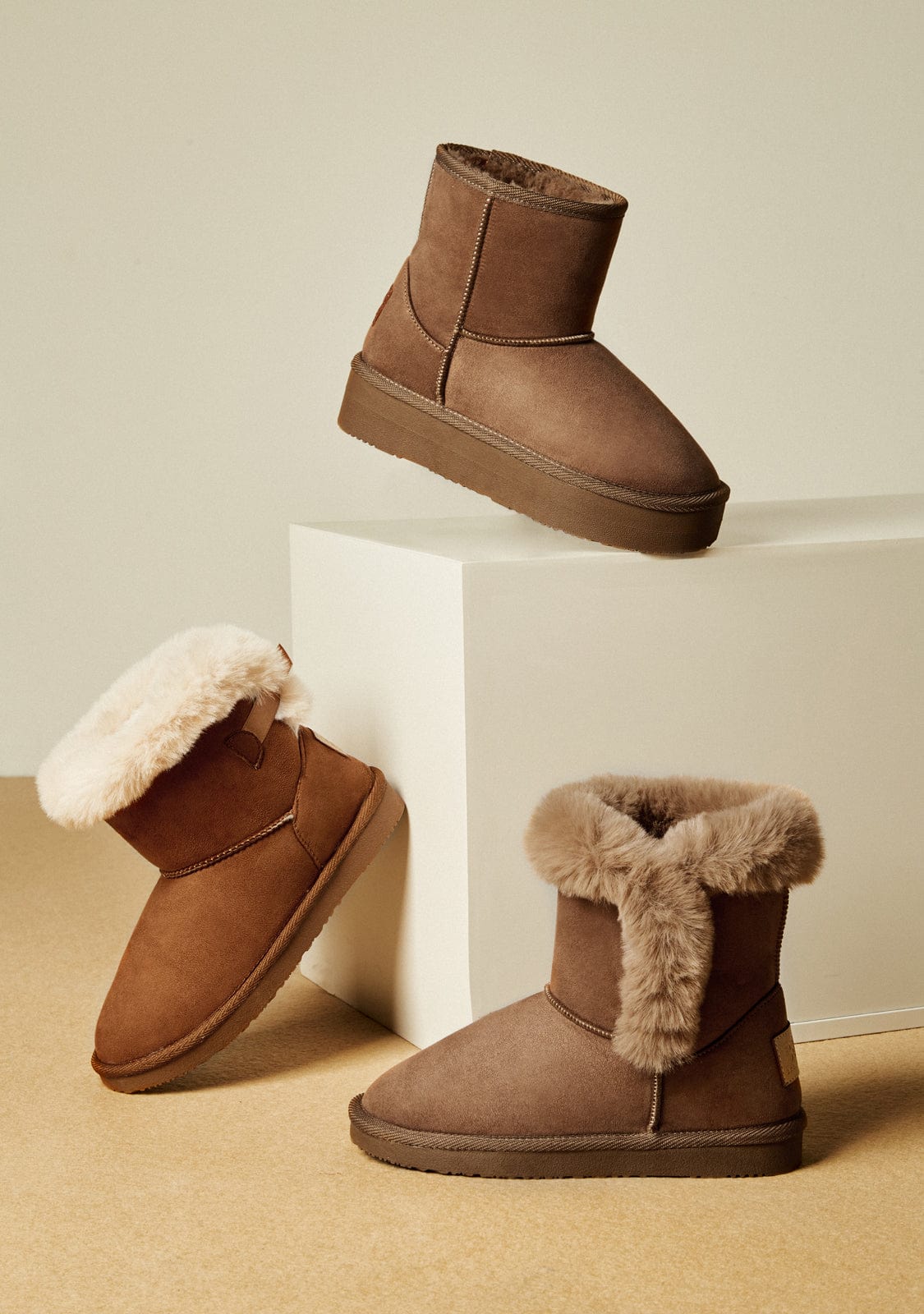 Tan Bow Fur Australian Boots Water Repellent B&W - Image 8