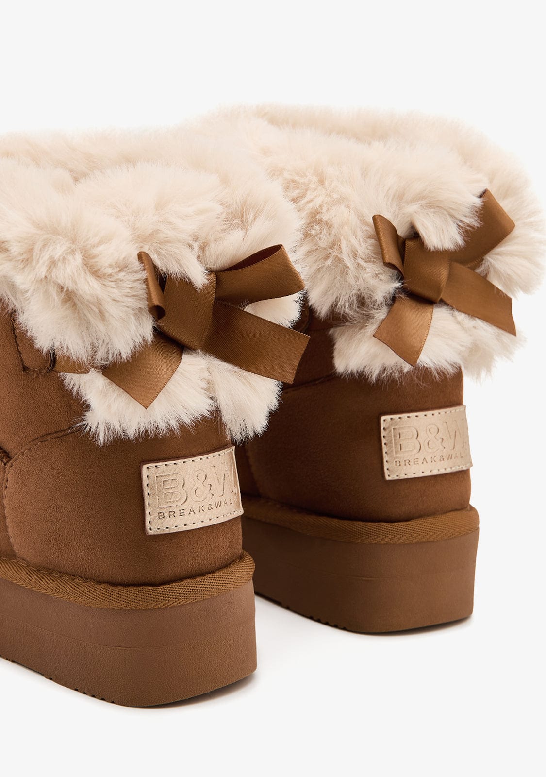 Tan Fur Australian Boots Water Repellent B&W - Image 3