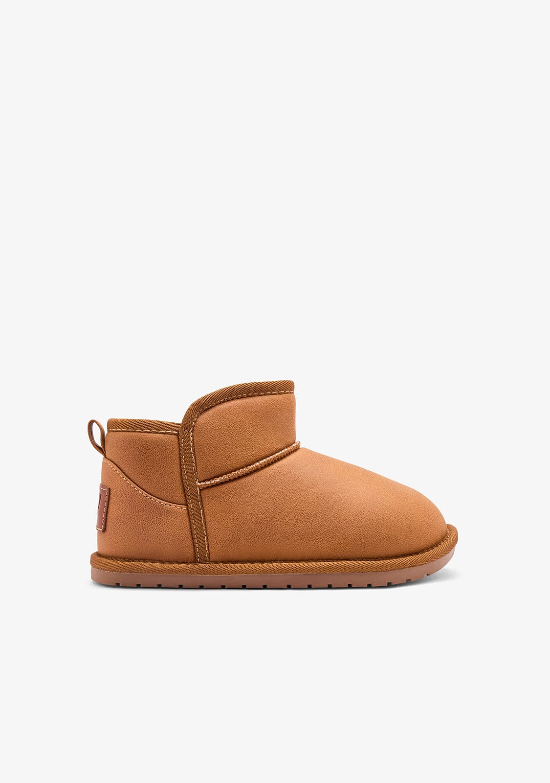 Tan Barefoot Low Australian Boots B&W