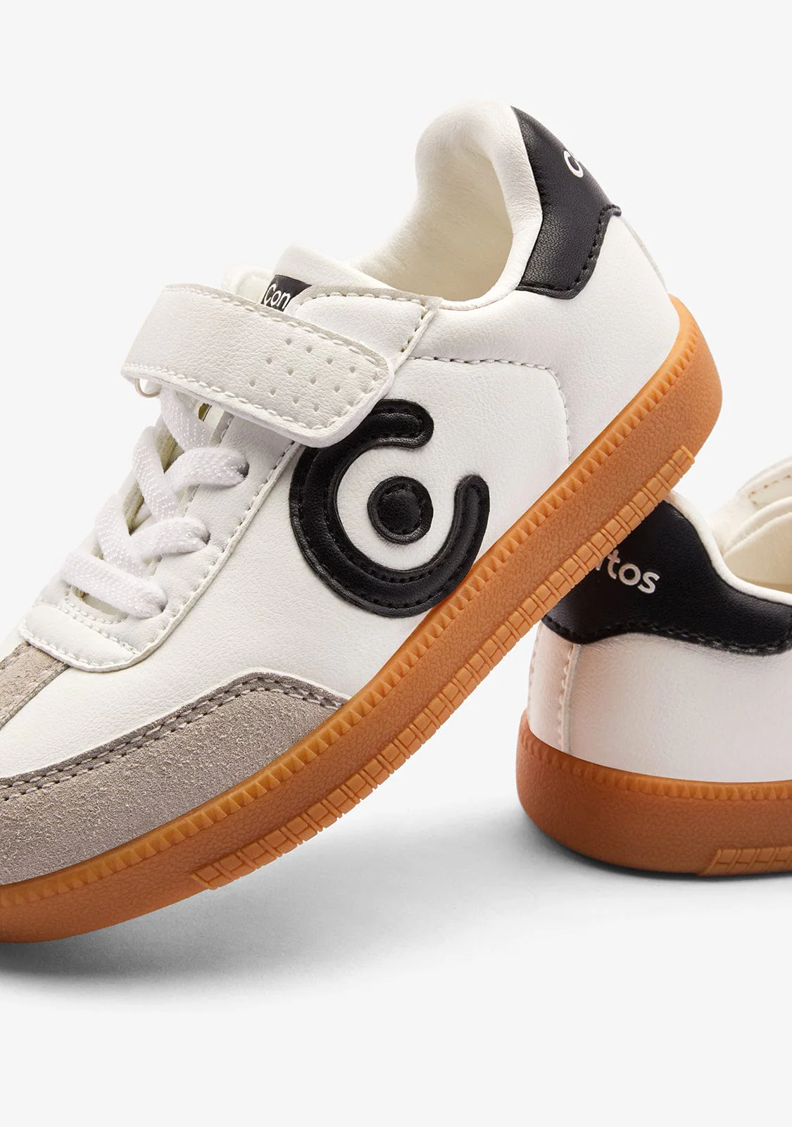 White / Black Laces Sneakers - Image 3