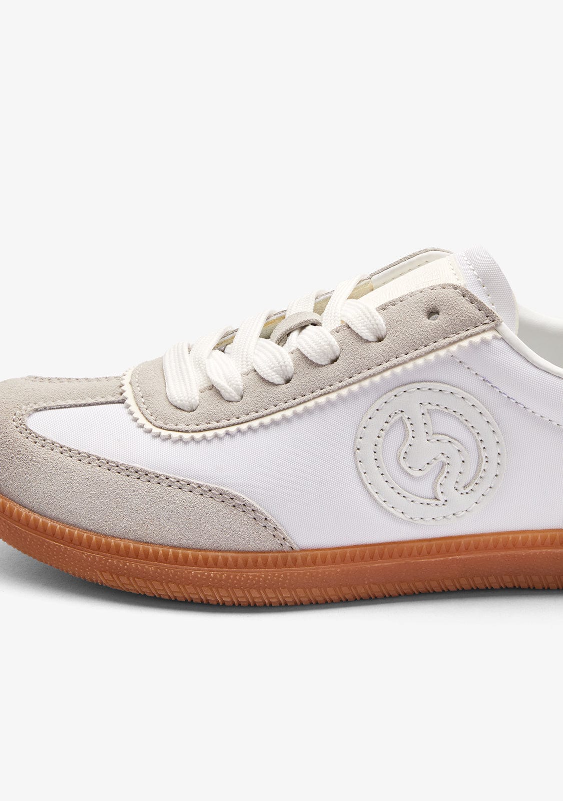White Laces Sneakers - Image 3